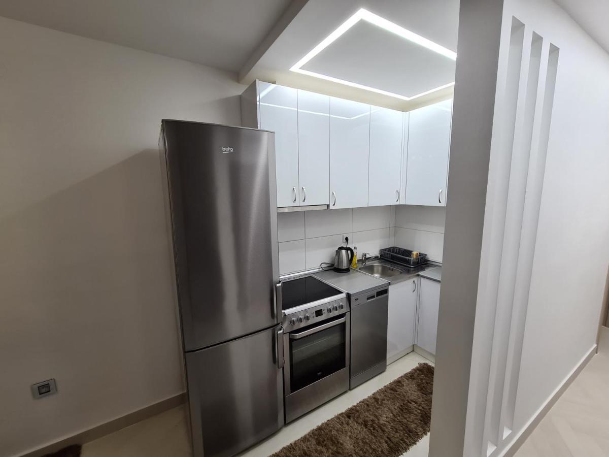 Adonis Apartment 诺威萨 外观 照片